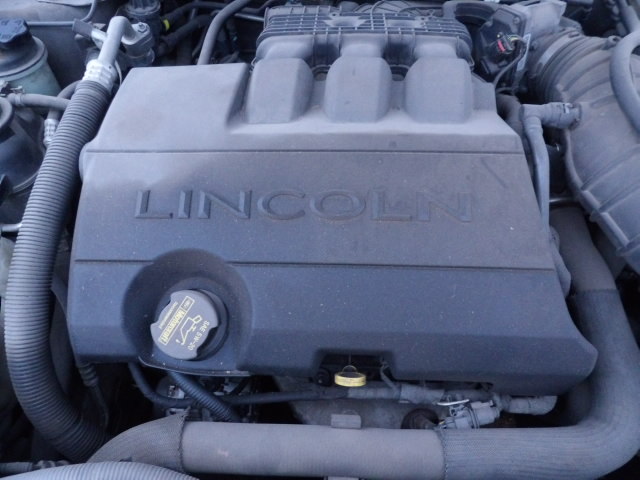 2011 Lincoln MKS